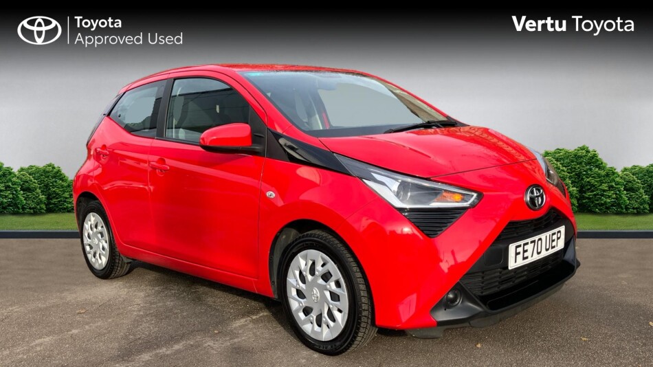 Toyota Aygo 1.0 VVT-i X-Play 5dr x-shift Petrol Hatchback